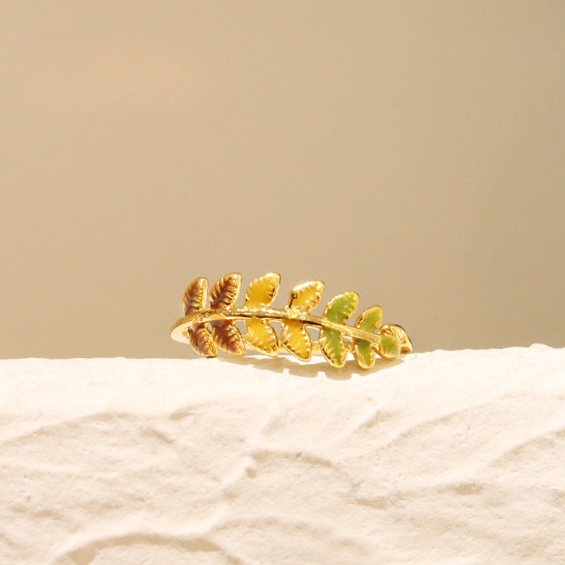 Enchanted Forest Vintage 18K Gold-Plated Enamel Leaf Ring