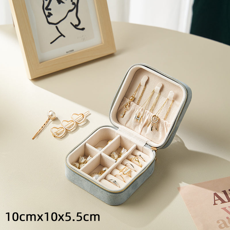 Compact and Portable Luxurious and Exquisite Jewelry Box
