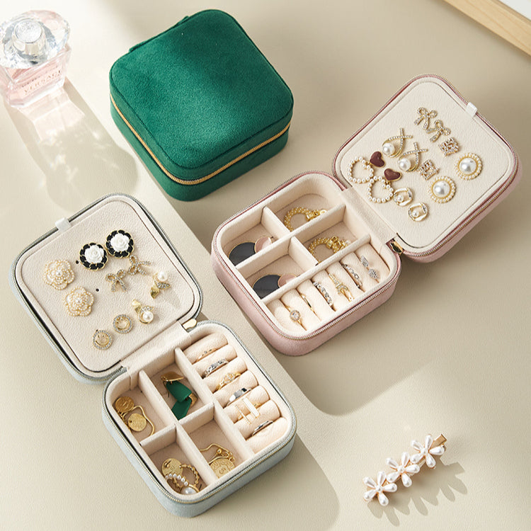 Compact and Portable Luxurious and Exquisite Jewelry Box