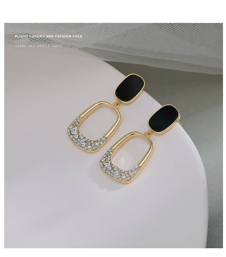 25' New Minimalist Round Pure Silver Stud Earring