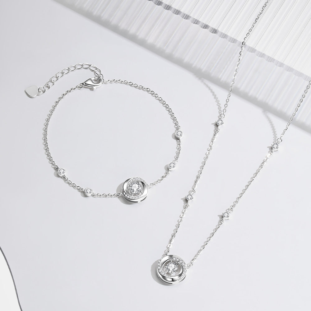 Möbius Loop "3-Second Crush" S925 Silver Niche Collarbone Necklace